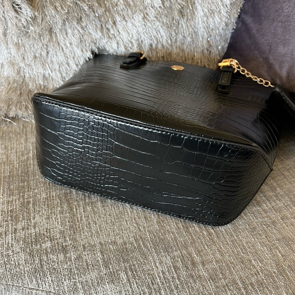 Black purse